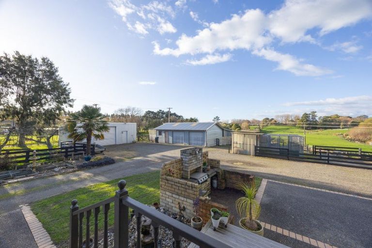 Photo of property in 658 Roberts Line, Kelvin Grove, Palmerston North, 4470