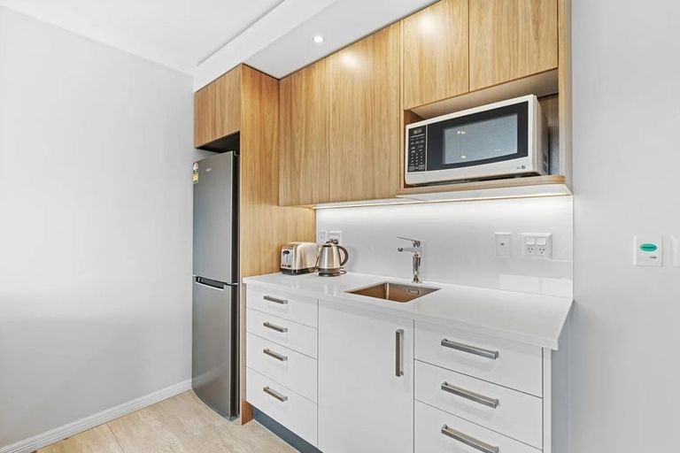 Photo of property in 14/30 Ambassador Glade, Orewa, 0931