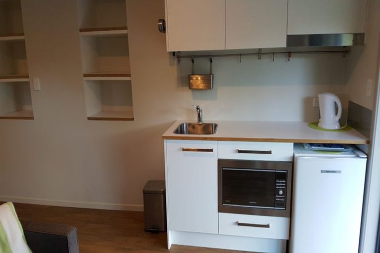 Photo of property in 29 Kingswood Road, Brookfield, Tauranga, 3110