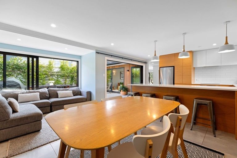 Photo of property in 39 Golf Road, Mount Maunganui, 3116