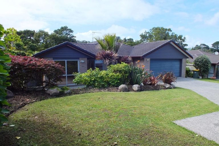 Photo of property in 29 Seamount Drive, Red Beach, 0932