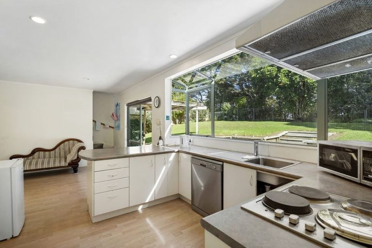 Photo of property in 13 Pigeonwood Lane, Albany, Auckland, 0632