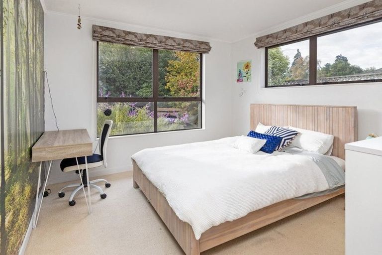 Photo of property in 16 Springswood Grove, Springlands, Blenheim, 7201