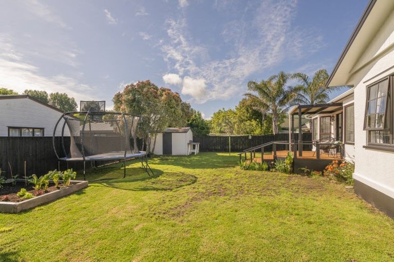 Photo of property in 15 Mayfair Close, Whitianga, 3510