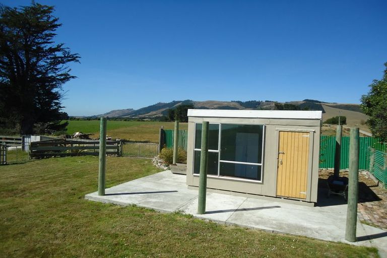 Photo of property in 27 Kennards Road, Waimate, 7978