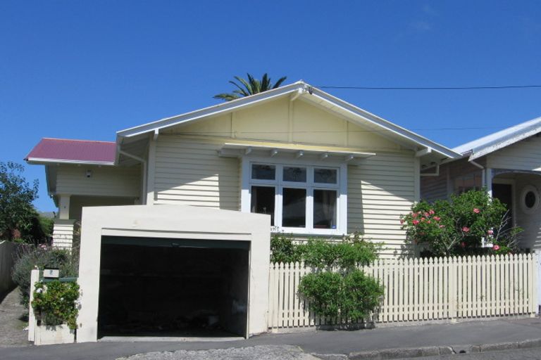 Photo of property in 7 Rolleston Street, Mount Cook, Wellington, 6021