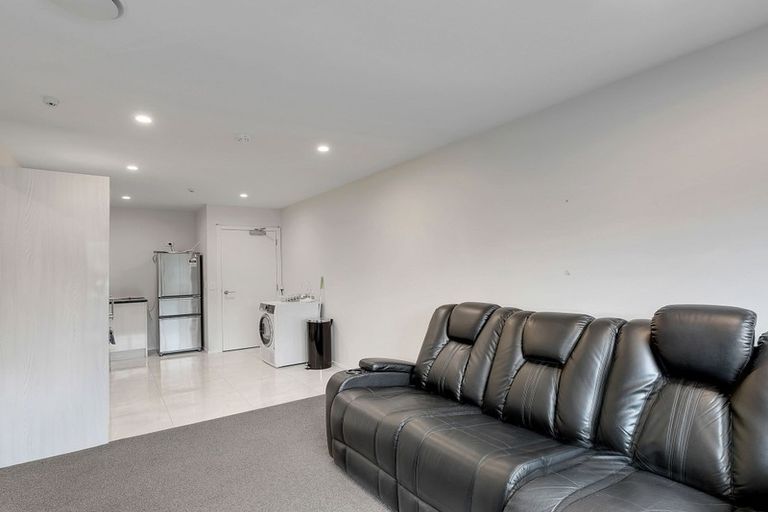 Photo of property in 3/232 Main Road, Tawa, Wellington, 5028