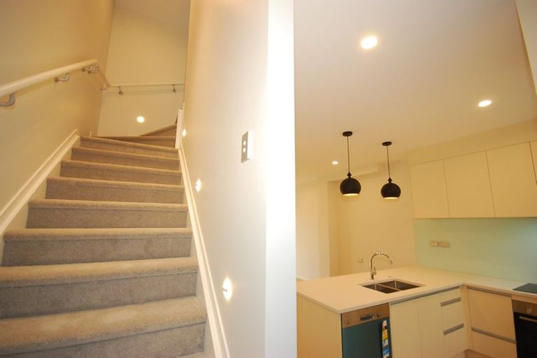 Photo of property in 19d Meadow Street, Mount Wellington, Auckland, 1062