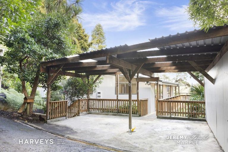 Photo of property in 47 Tainui Road, Titirangi, Auckland, 0604