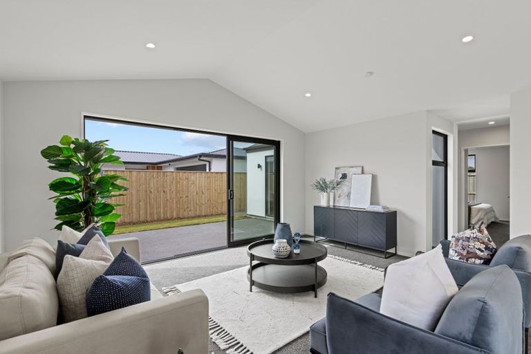 Photo of property in 10 Eccles Place, Halswell, Christchurch, 8025