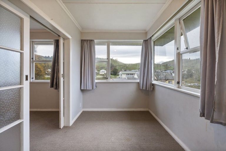 Photo of property in 58 Goldfinch Street, Taihape, 4720