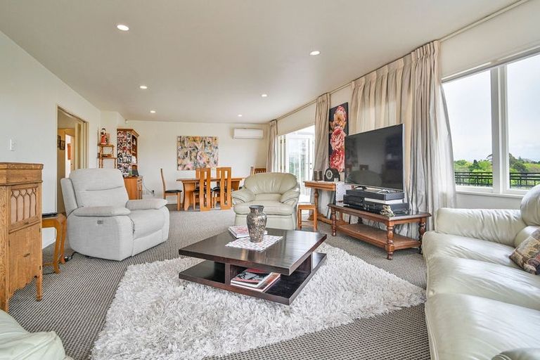 Photo of property in 11b Awarua Crescent, Havelock North, 4130