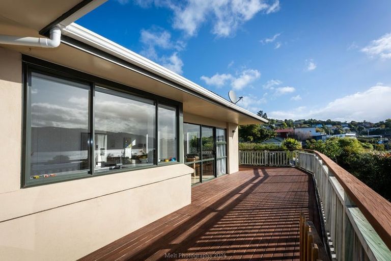 Photo of property in 18 Greenacres Street, Macandrew Bay, Dunedin, 9014
