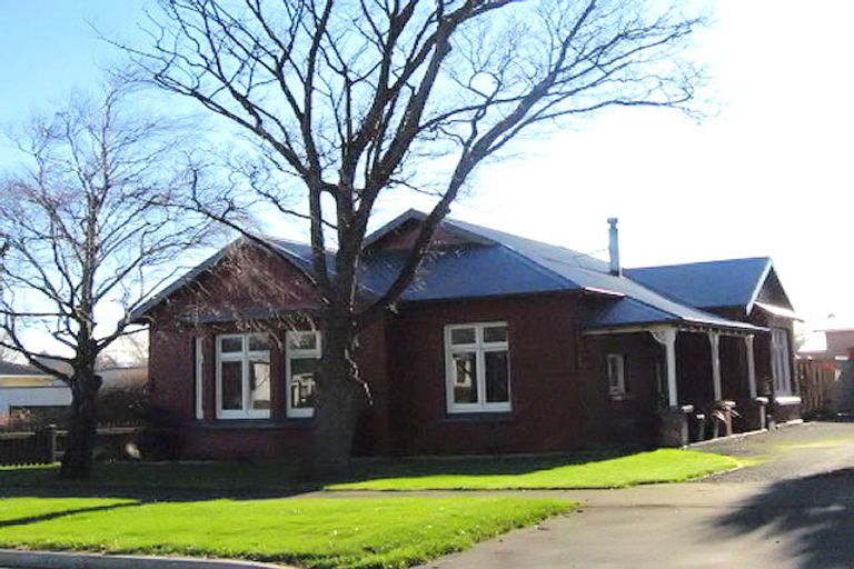 Photo of property in 24 Banks Street, Richmond, Invercargill, 9810