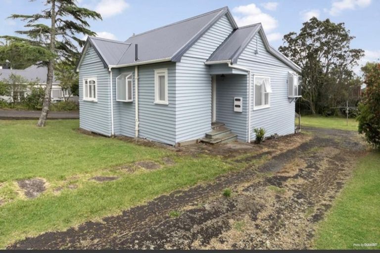 Photo of property in 249 Golf Road, Titirangi, Auckland, 0604