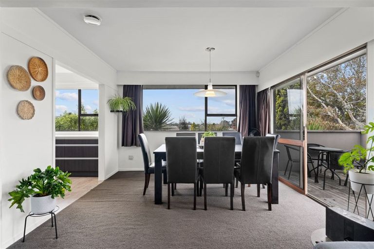 Photo of property in 348 Main Road, Huapai, Kumeu, 0810