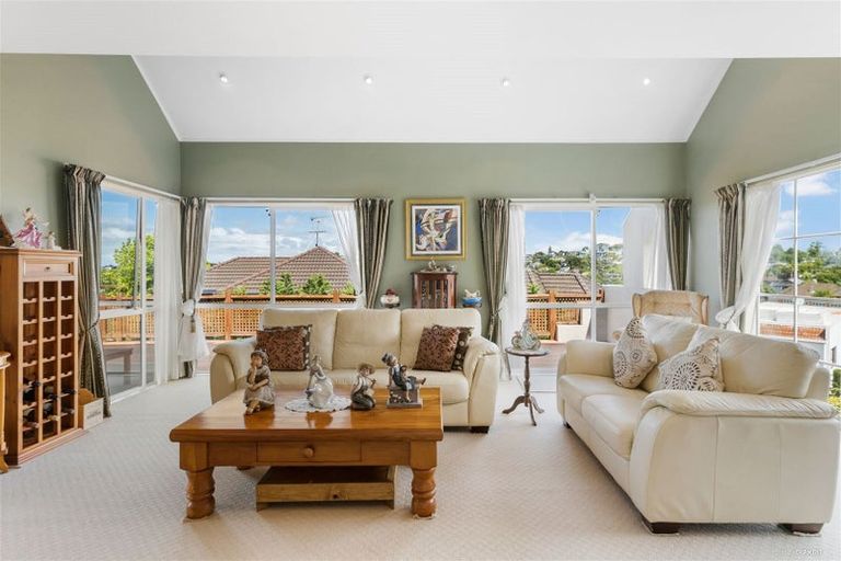 Photo of property in 66a Haseler Crescent, Howick, Auckland, 2014