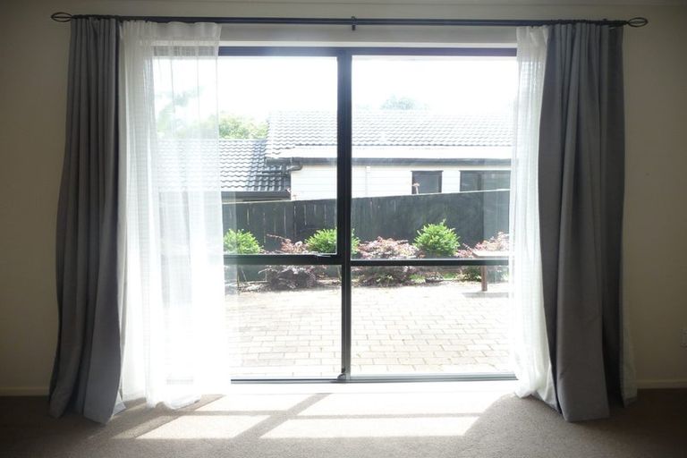 Photo of property in 1/55 Whitford Road, Botany Downs, Auckland, 2014