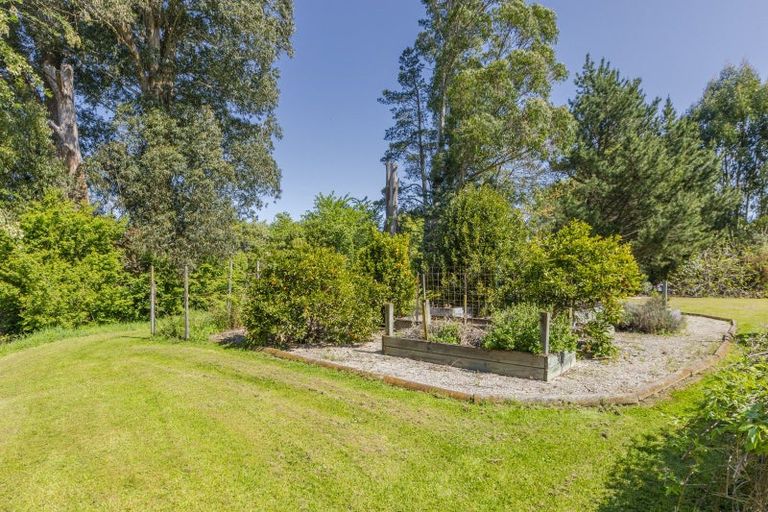 Photo of property in 37 Buckland Street, Tikokino, Waipawa, 4273