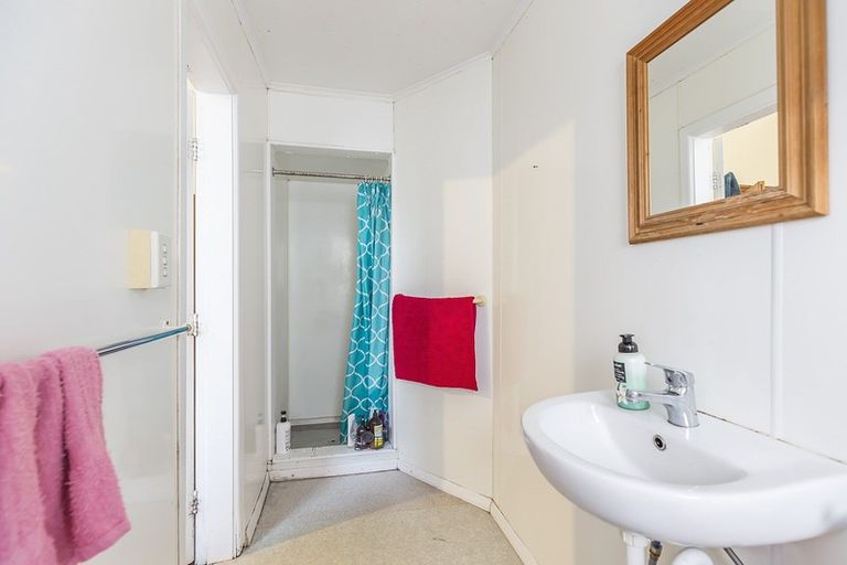 Photo of property in 38 Pirie Street, Mount Victoria, Wellington, 6011