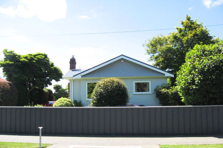 Photo of property in 51 Ford Road, Opawa, Christchurch, 8023