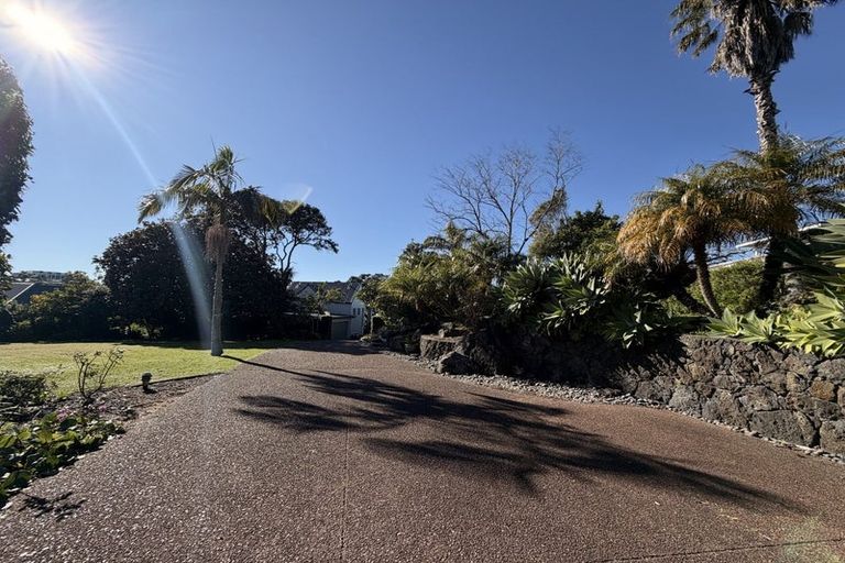 Photo of property in 7 Aotearoa Terrace, Murrays Bay, Auckland, 0630