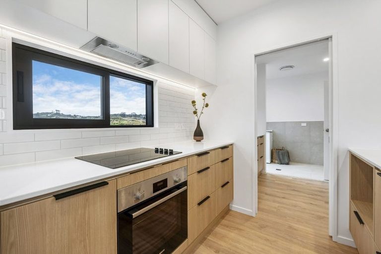 Photo of property in 3 Koura Road, Flat Bush, 2019