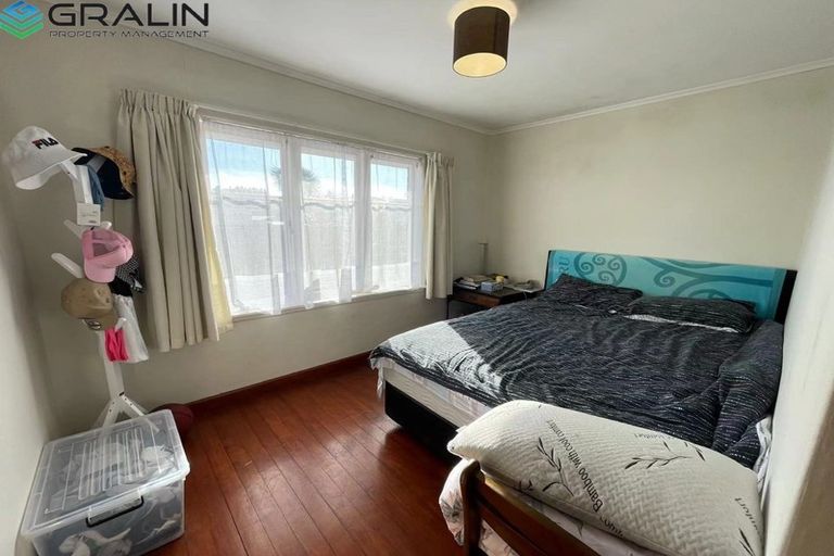 Photo of property in 26 Rosier Road, Glen Eden, Auckland, 0602