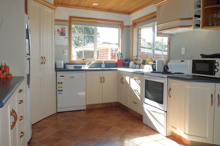 Photo of property in 17 Richard Pearse Drive, Temuka, 7920