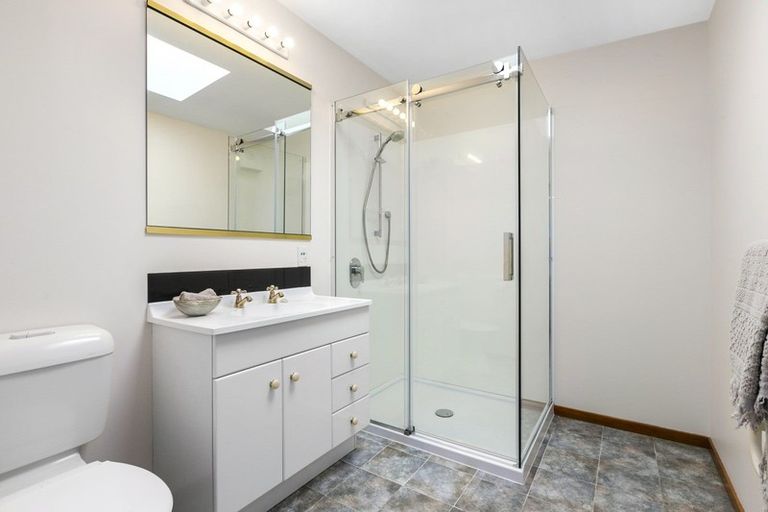 Photo of property in 12 Holyrood Avenue, Wakari, Dunedin, 9010