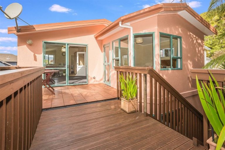 Photo of property in 68 Peterhouse Street, Tawa, Wellington, 5028