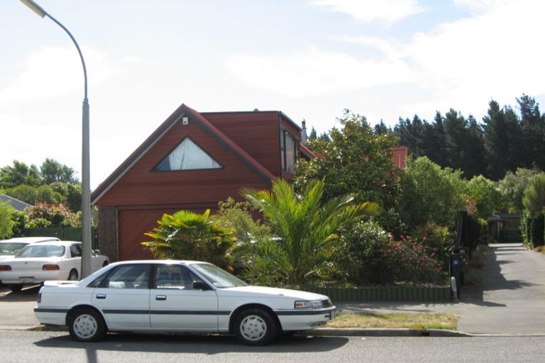 Photo of property in 125 Royal Park Drive, Parklands, Christchurch, 8083