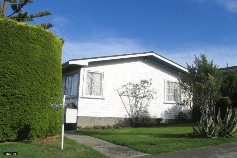 Photo of property in 20 Tweed Road, Papakowhai, Porirua, 5024