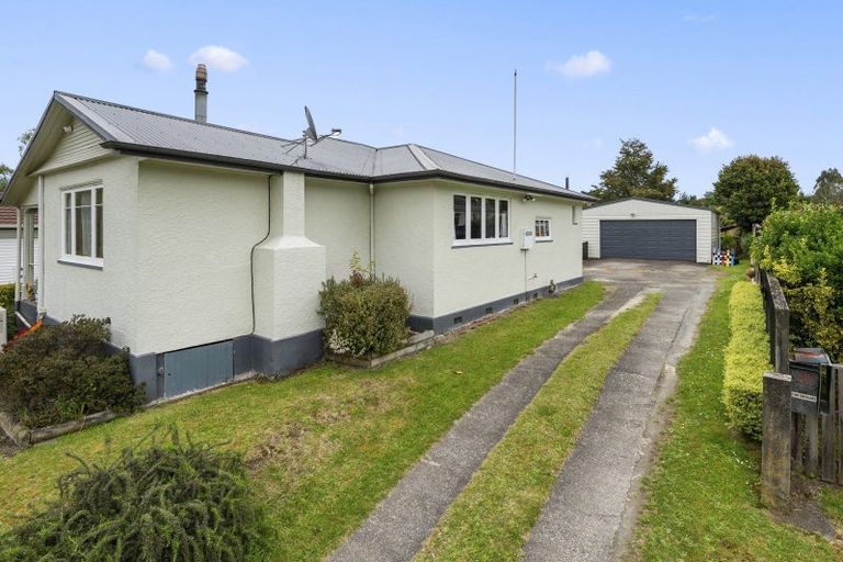 Photo of property in 14 Hillsview Crescent, Taumarunui, 3920