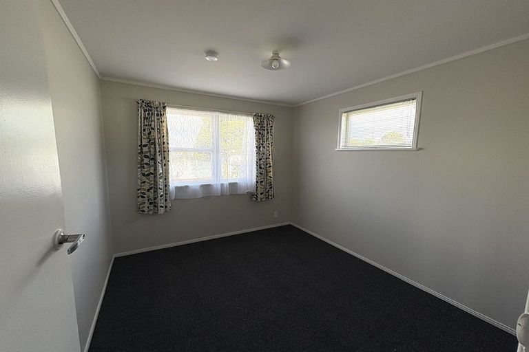 Photo of property in 2 Capella Place, Manurewa, Auckland, 2102