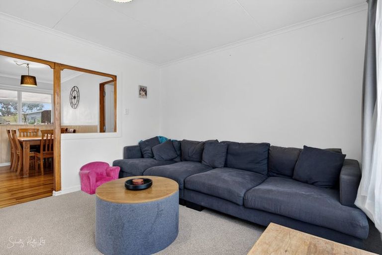 Photo of property in 20 View Street, Maungaturoto, 0520