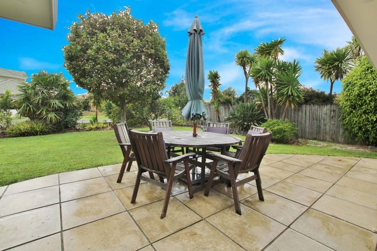 Photo of property in 9 Judd Place, Orewa, 0931