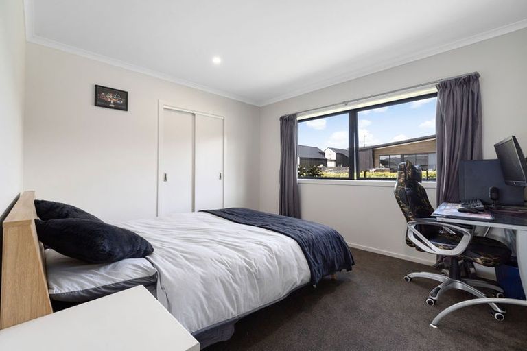 Photo of property in 12 Sawdon Street, Wanaka, 9305