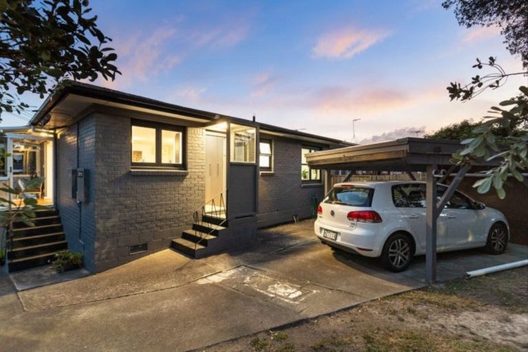 Photo of property in 1/420 Beach Road, Mairangi Bay, Auckland, 0630