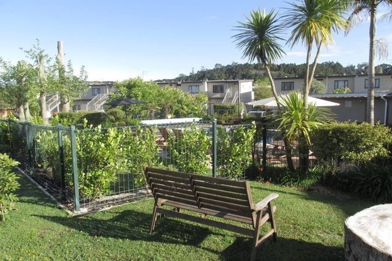 Photo of property in The Grange, 5/92 Bush Road, Albany, Auckland, 0632