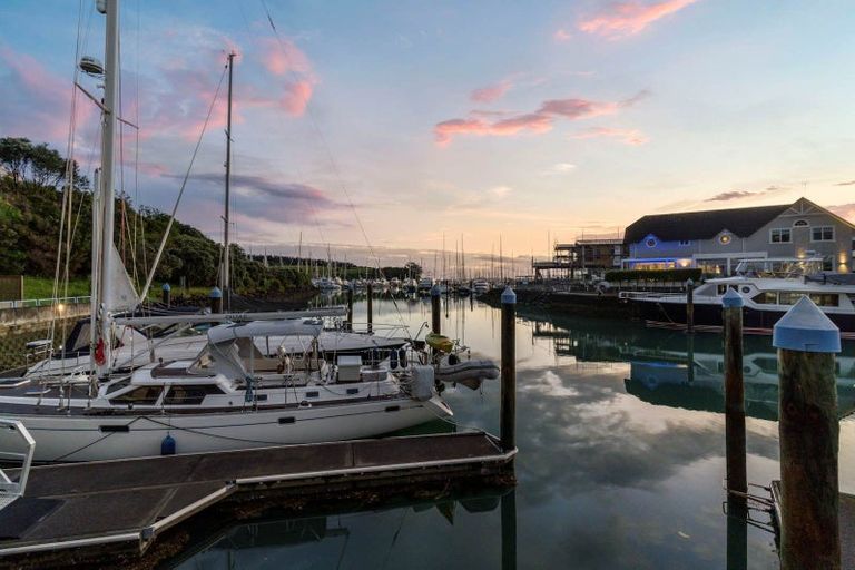 Photo of property in 14 Harbour Village Drive, Gulf Harbour, Whangaparaoa, 0930