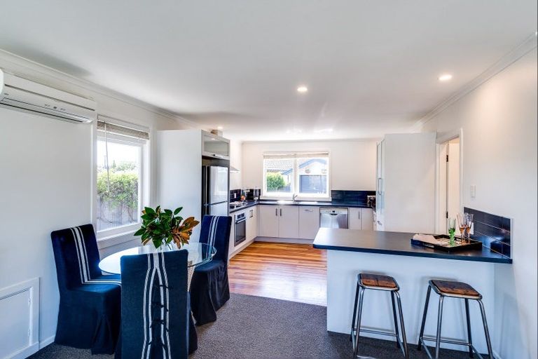 Photo of property in 21 Elliott Crescent, Havelock North, 4130