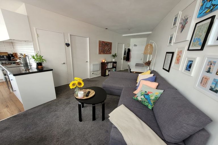 Photo of property in Hume House, 152 The Terrace, Wellington Central, Wellington, 6011