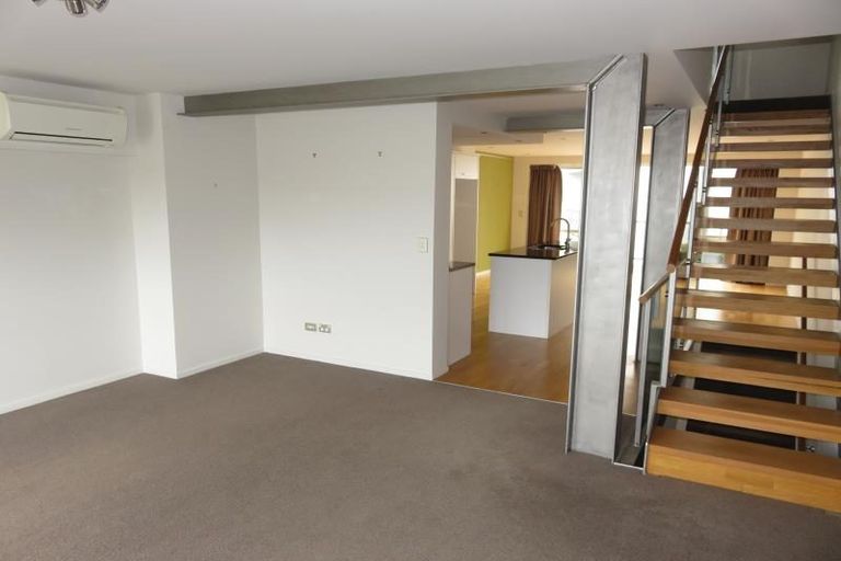 Photo of property in 3/142 Onslow Road, Khandallah, Wellington, 6035