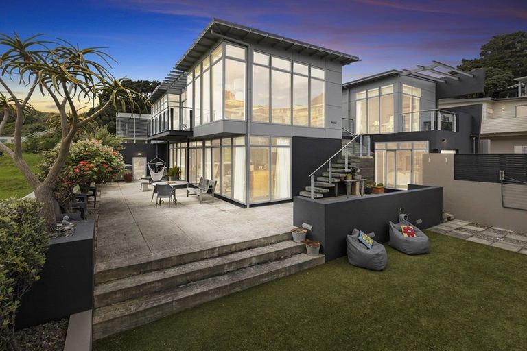 Photo of property in 63 Burnham Street, Seatoun, Wellington, 6022