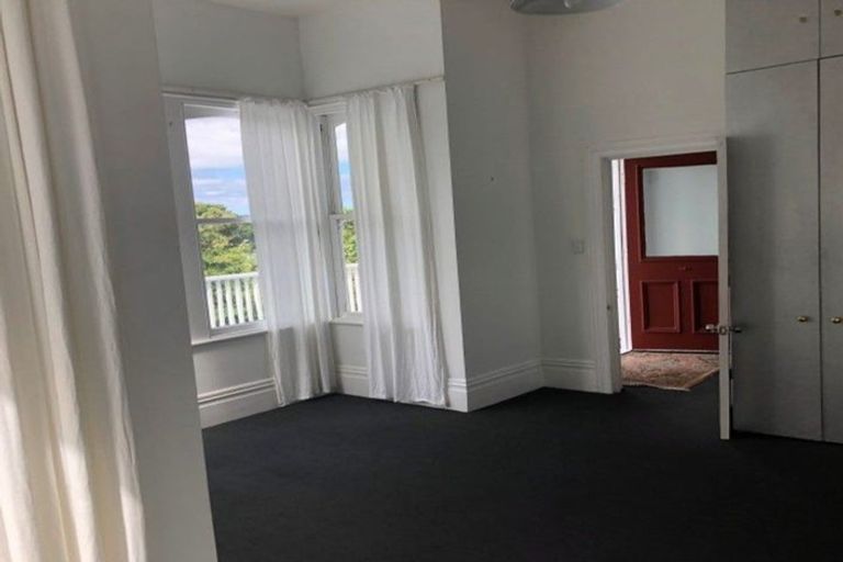 Photo of property in 33 Devon Street, Aro Valley, Wellington, 6021