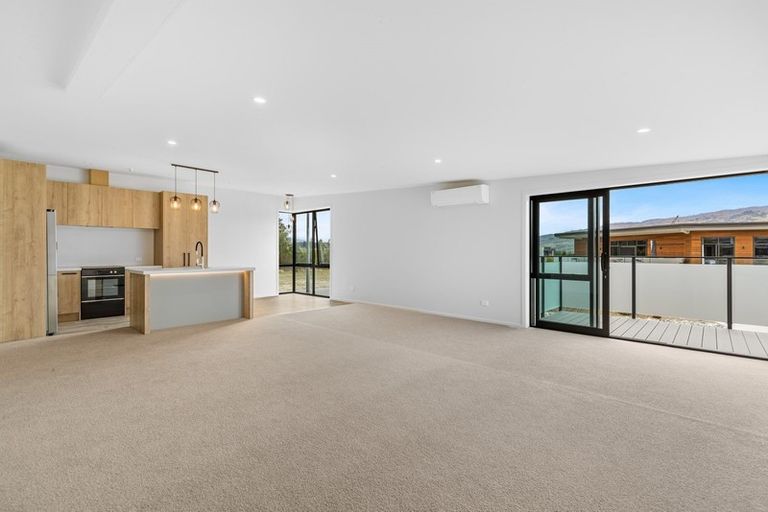 Photo of property in 4 Le Mans Grove, Cromwell, 9384