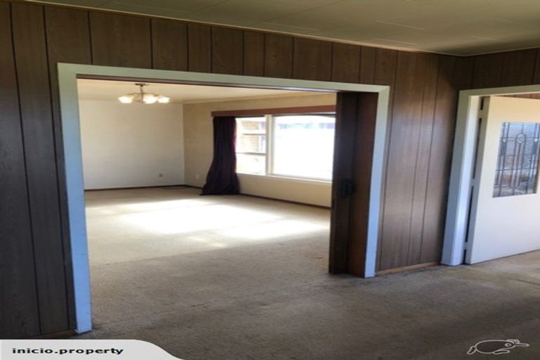 Photo of property in 14 Clipper Place, Redwood, Christchurch, 8051