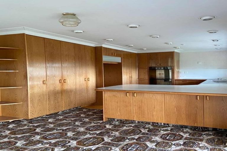 Photo of property in 35 Gretel Place, Hillcrest, Auckland, 0627