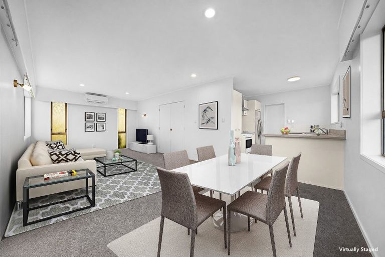 Photo of property in 1/132 Hutchinsons Road, Bucklands Beach, Auckland, 2014